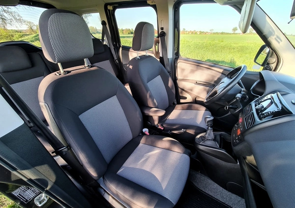 Fiat Doblo cena 25900 przebieg: 88500, rok produkcji 2010 z Legnica małe 211